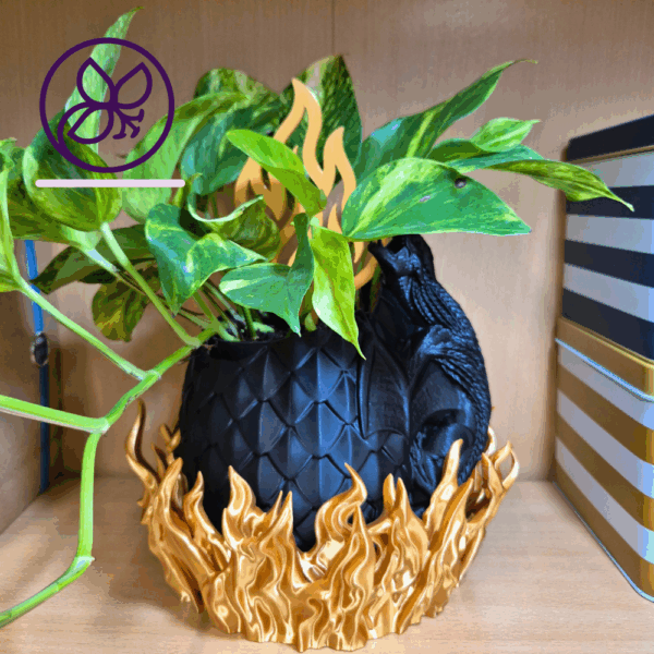 Burn Bundle – Drachen-Blumentopf 3D-Druck | Pflanzgefäß mit Flammenunterteller, Gießhilfe & Pflanzstecker | Deko für Fantasy-Fans